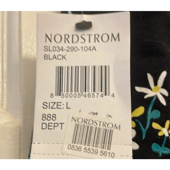 Circle X Girls Elastic Waist Pull On Shorts Size Large Black with Daisies NWT - Picture 4 of 7